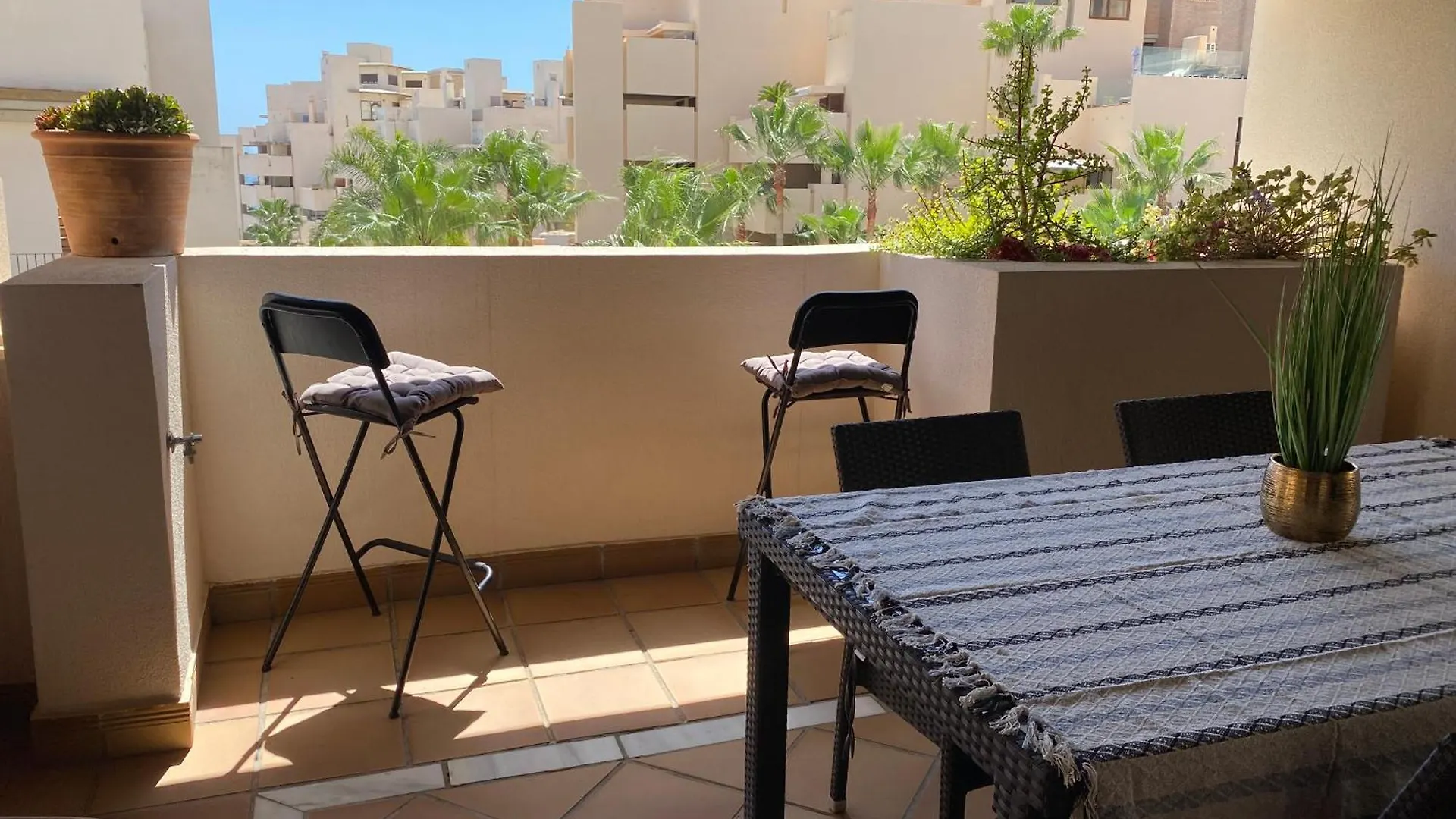 Apartment 4P Beach 3 Pools Top Location Garden Spa Parking Shops Estepona